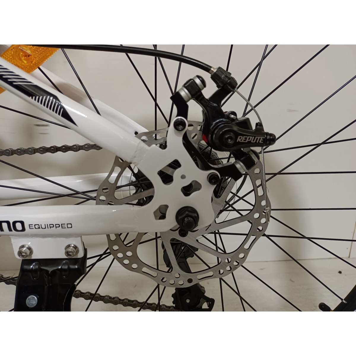 Велосипед FORTE WARRIOR 26"/13", біло-чорний