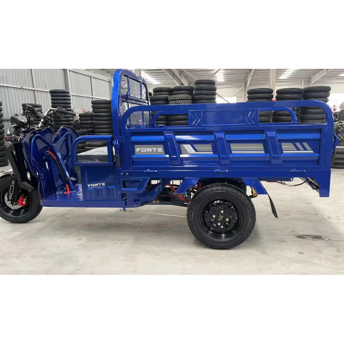 Грузовой электрический трицикл FORTE JH-1200 Синий