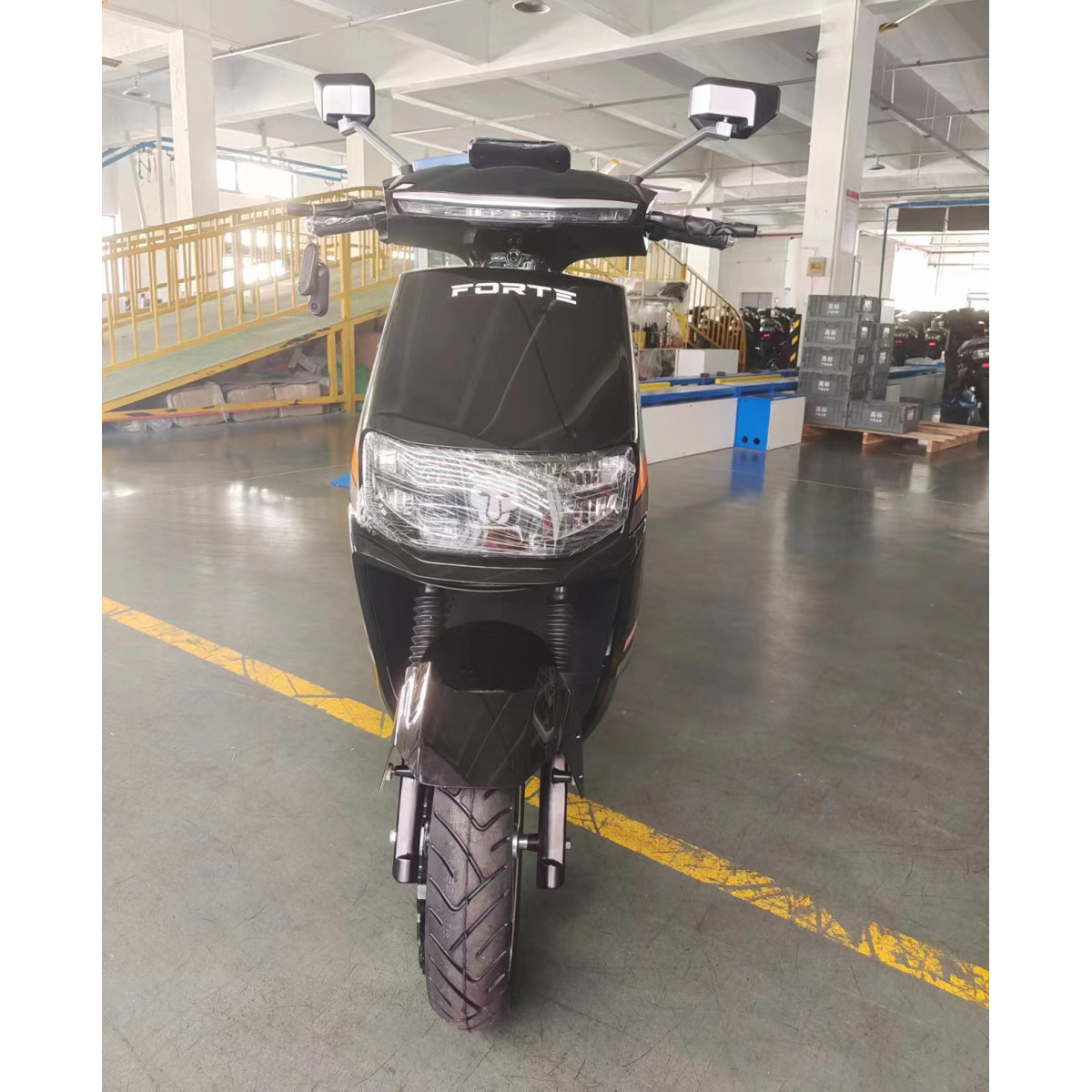 Електроскутер FORTE STRIKER Чорний