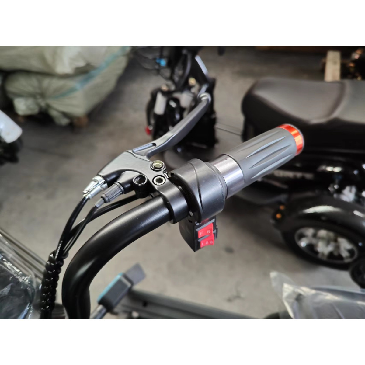 Электроскутер FORTE FAMILY MAX черный