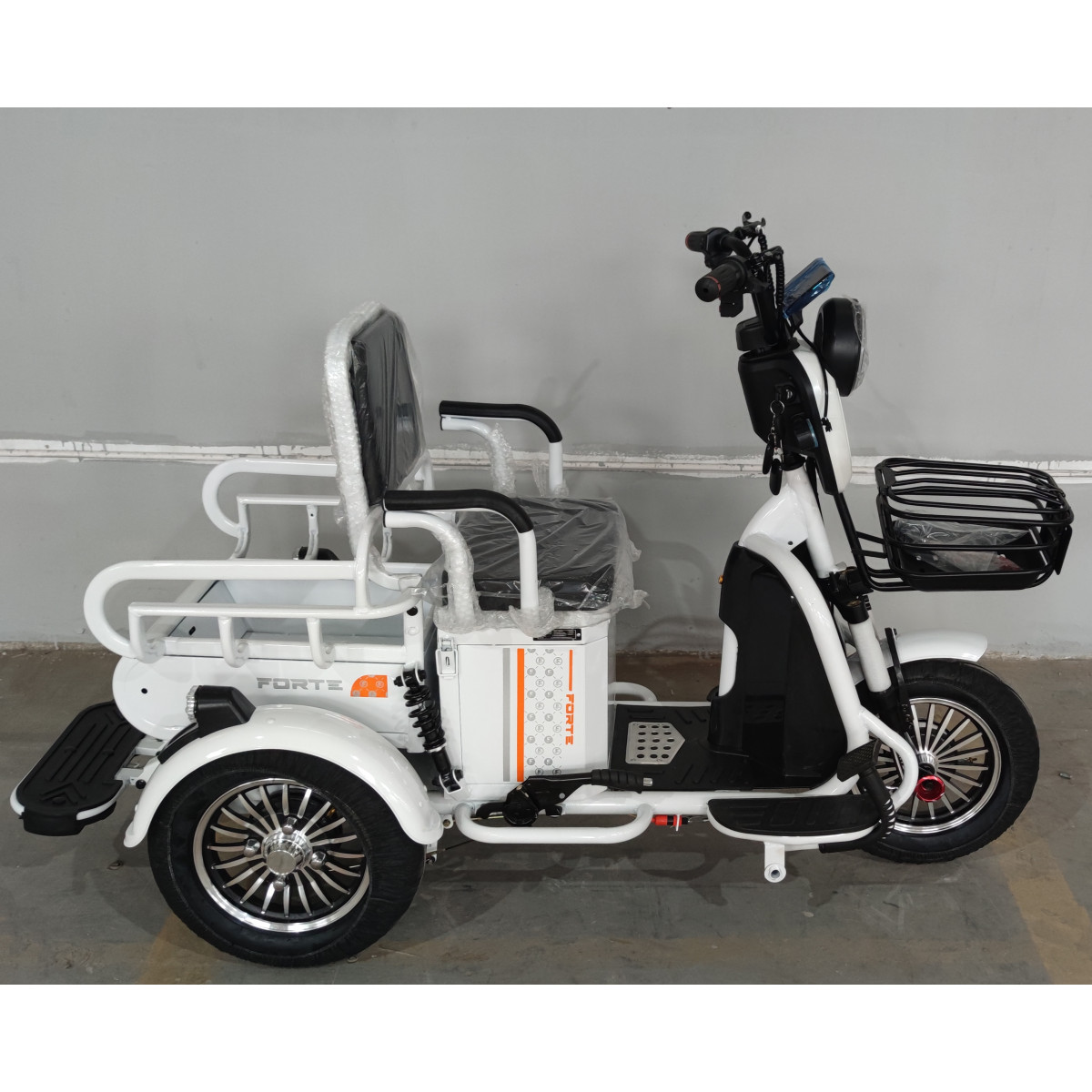 Электроскутер FORTE СARGO Белый