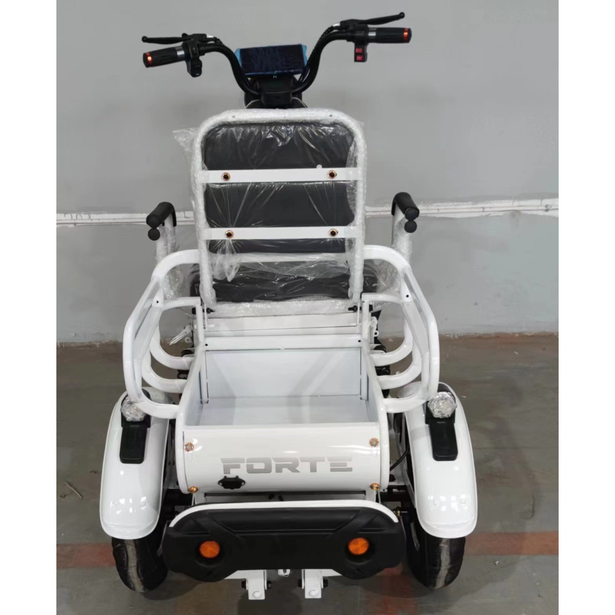 Электроскутер FORTE СARGO Белый