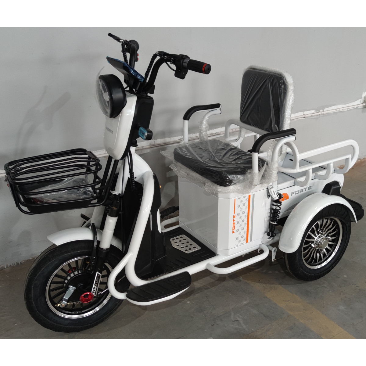 Электроскутер FORTE СARGO Белый