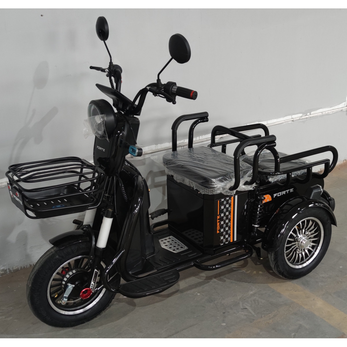 Электроскутер FORTE СARGO Черный
