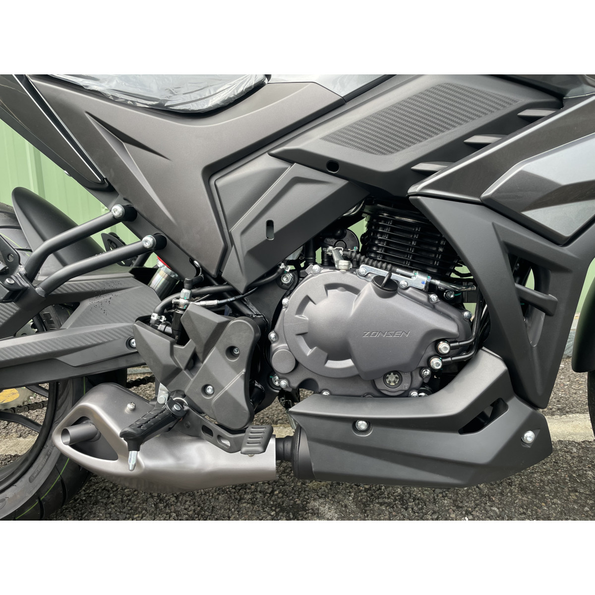 Мотоцикл ZONSEN BATTLO 5R Серый