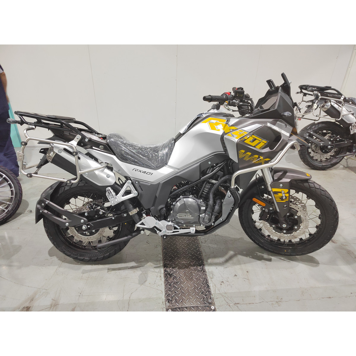 Мотоцикл CYCLONE RX401 Чорний