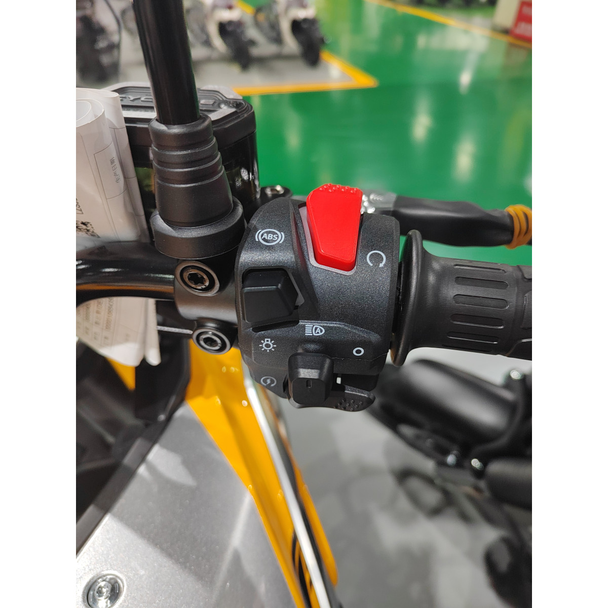 Мотоцикл CYCLONE RX401 Чорний