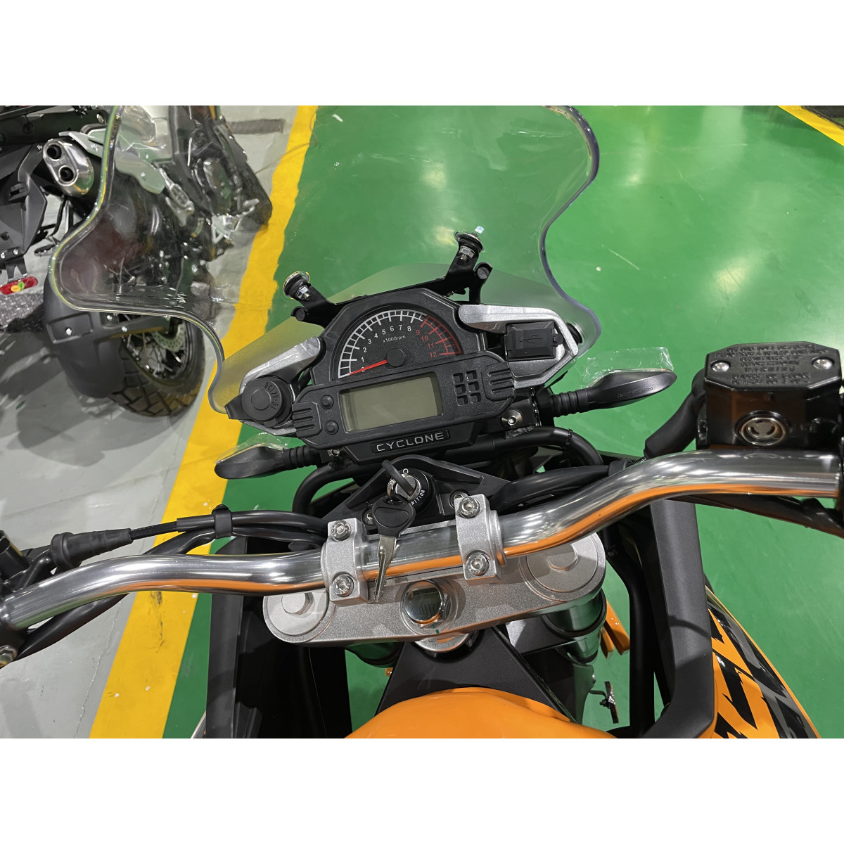 Мотоцикл CYCLONE RX3 Помаранчевий