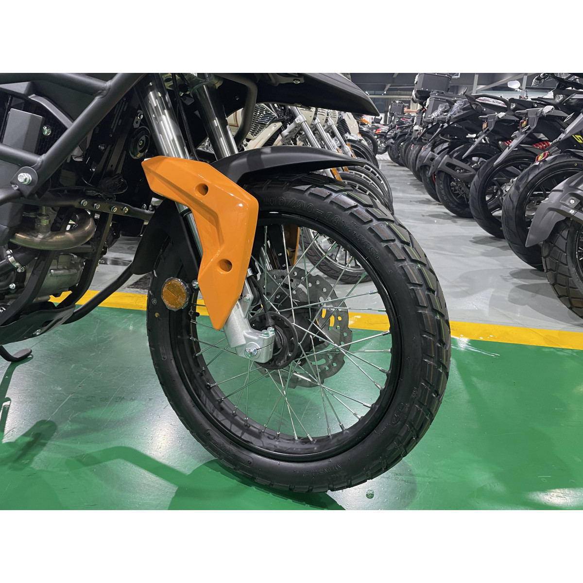 Мотоцикл CYCLONE RX3 Помаранчевий