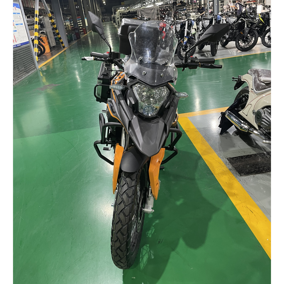 Мотоцикл CYCLONE RX3 Помаранчевий