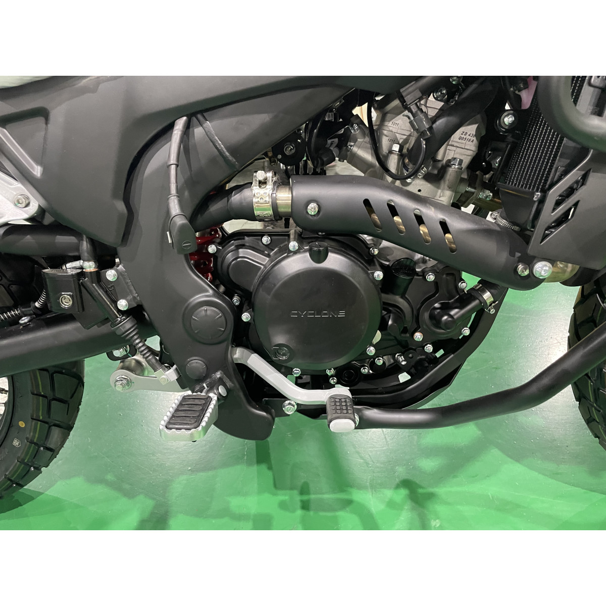 Мотоцикл CYCLONE RX3 Жовтий