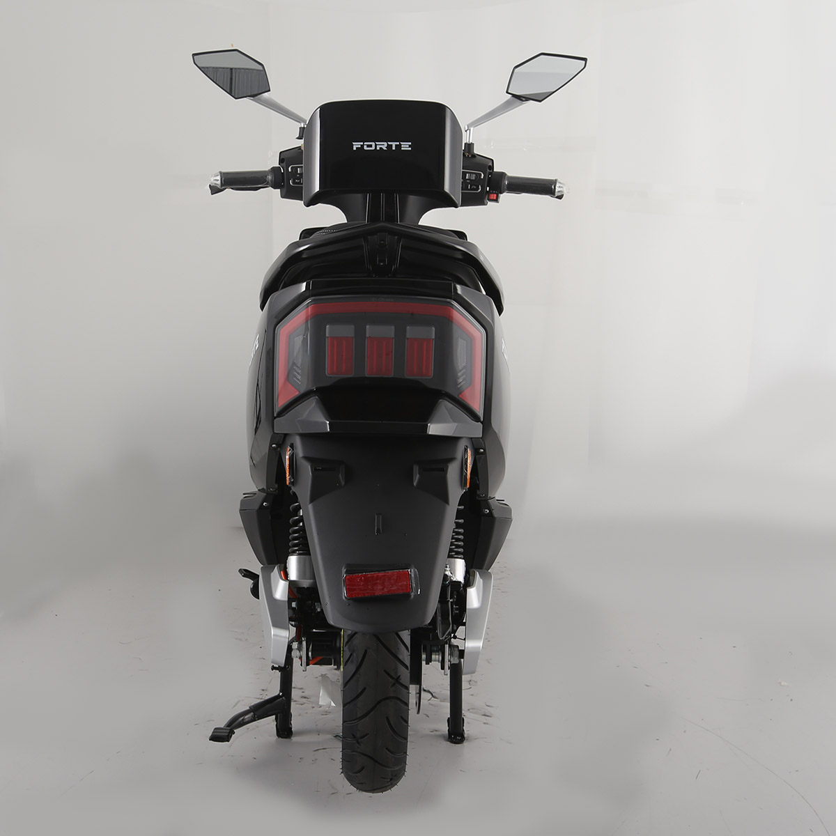 Скутер акумуляторний FORTE RANGER Чорний