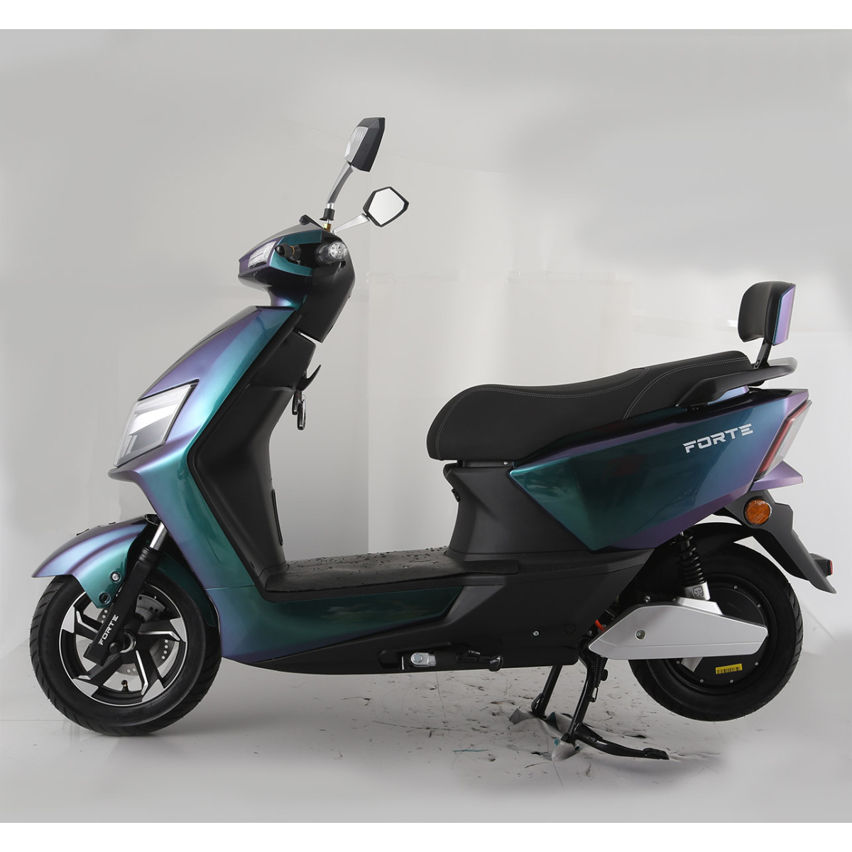 Скутер аккумуляторный FORTE RANGER Зеленый