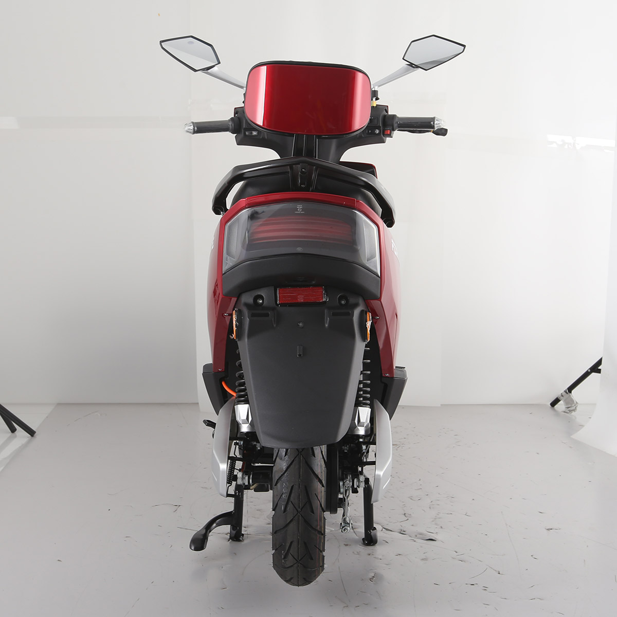 Скутер аккумуляторный FORTE T3 Красный