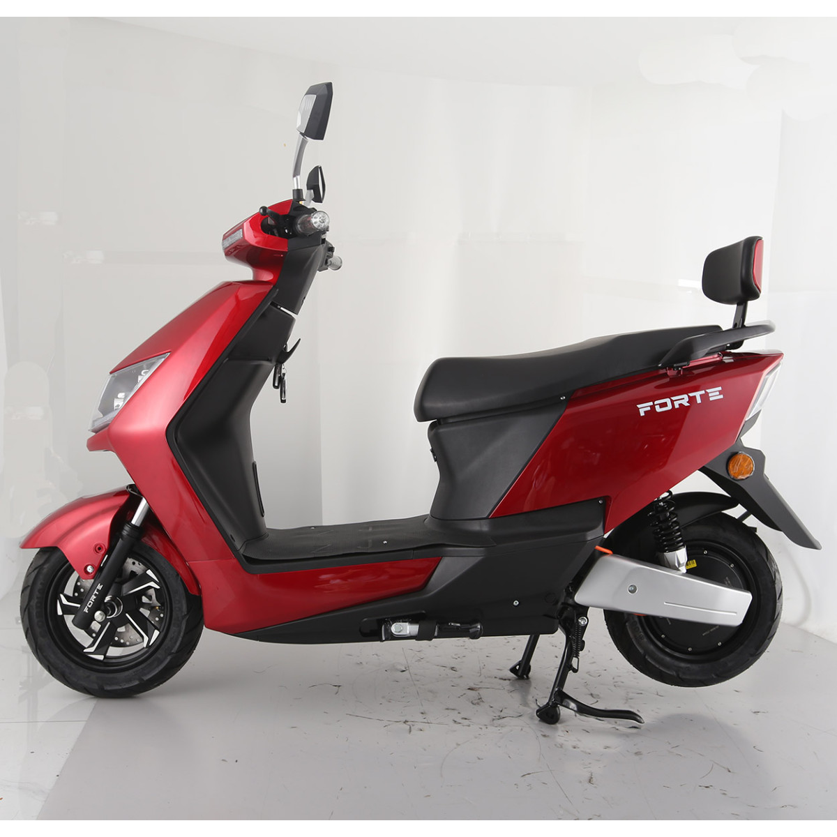 Скутер аккумуляторный FORTE T3 Красный