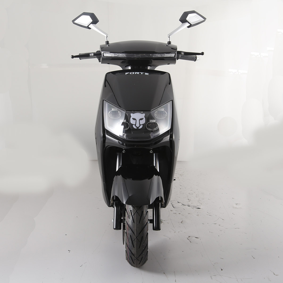 Скутер аккумуляторный FORTE T3 Черный