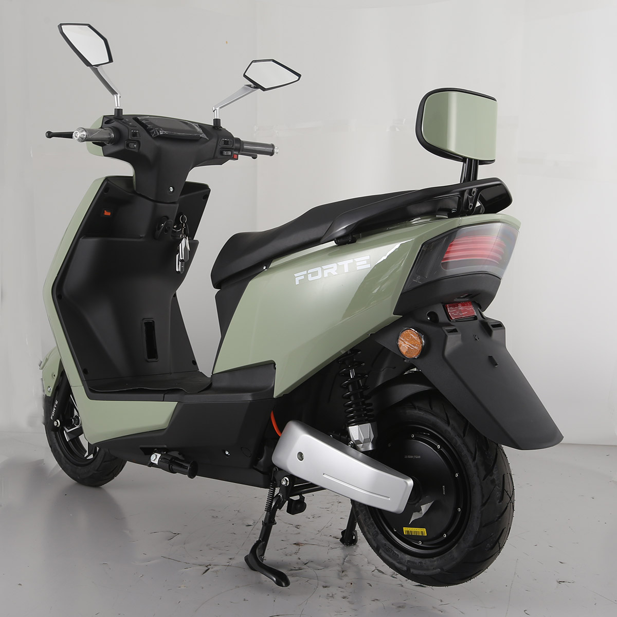 Скутер аккумуляторный FORTE T3 Зеленый