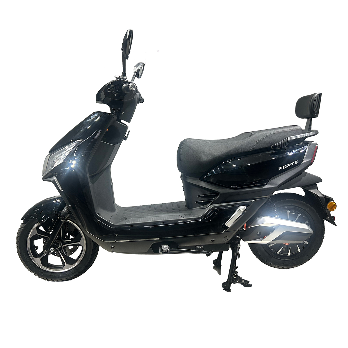 Скутер аккумуляторный FORTE R3 Черный