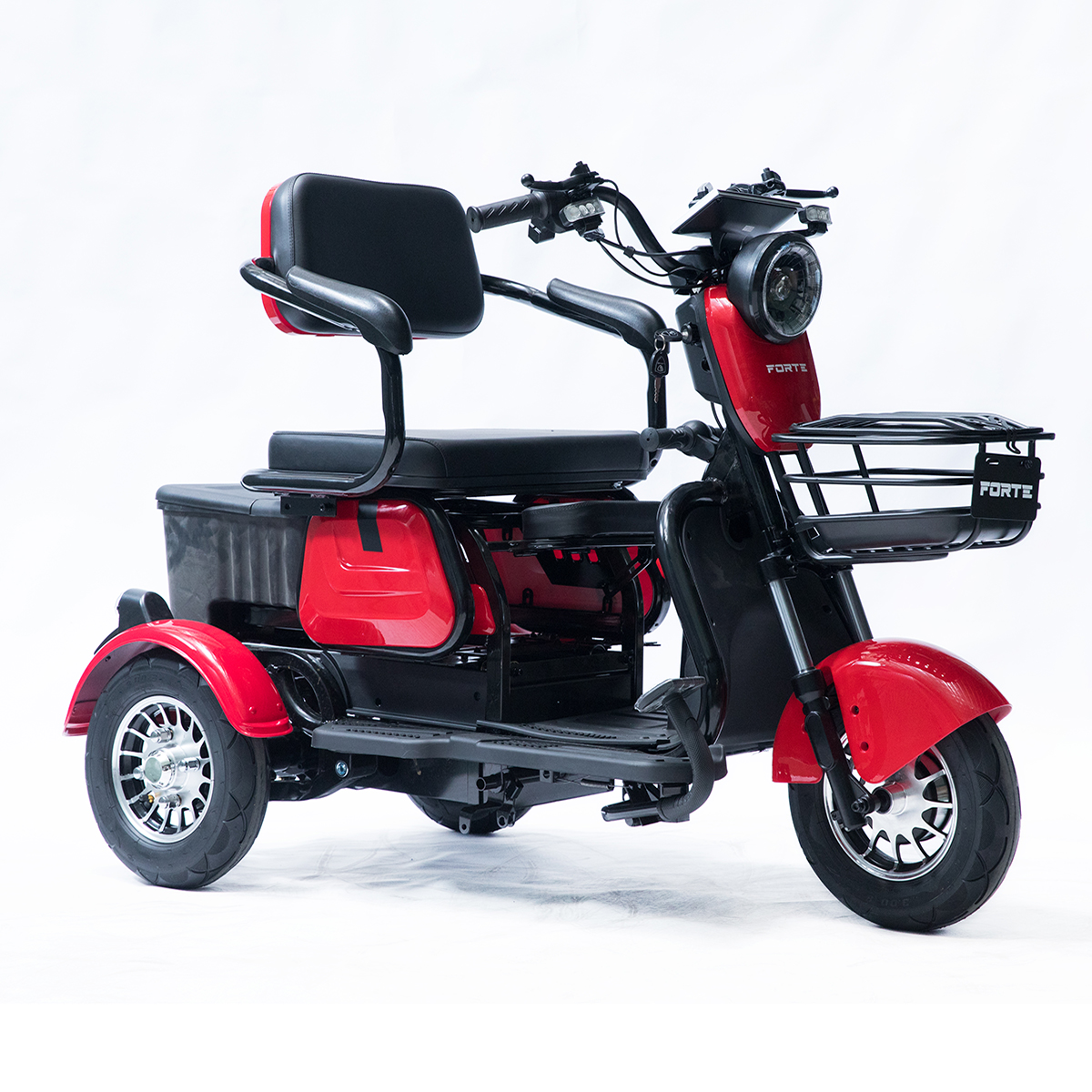 Трицикл аккумуляторный Forte Family-P600, Красный