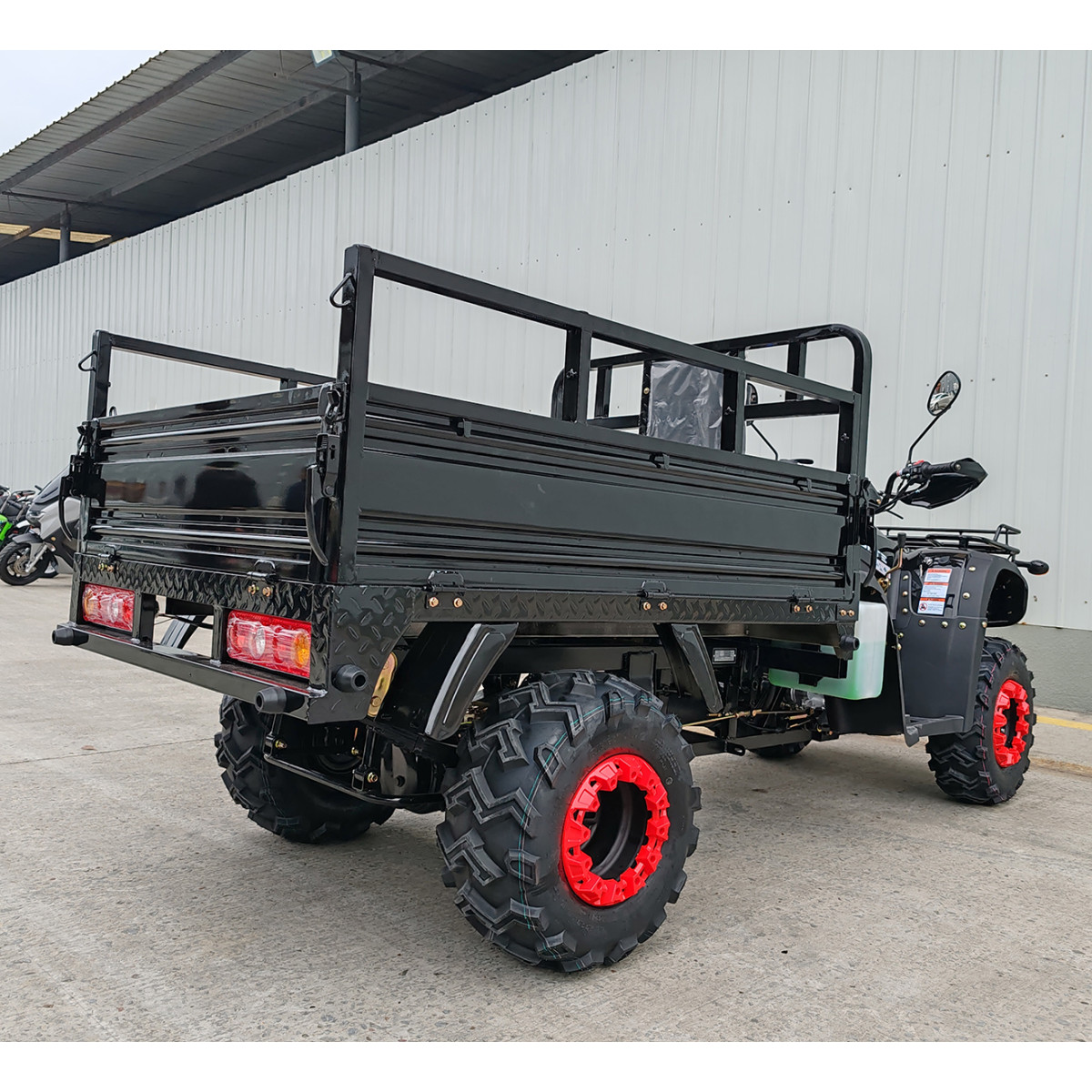 Квадроцикл FORTE ATV-250BS-T Черный