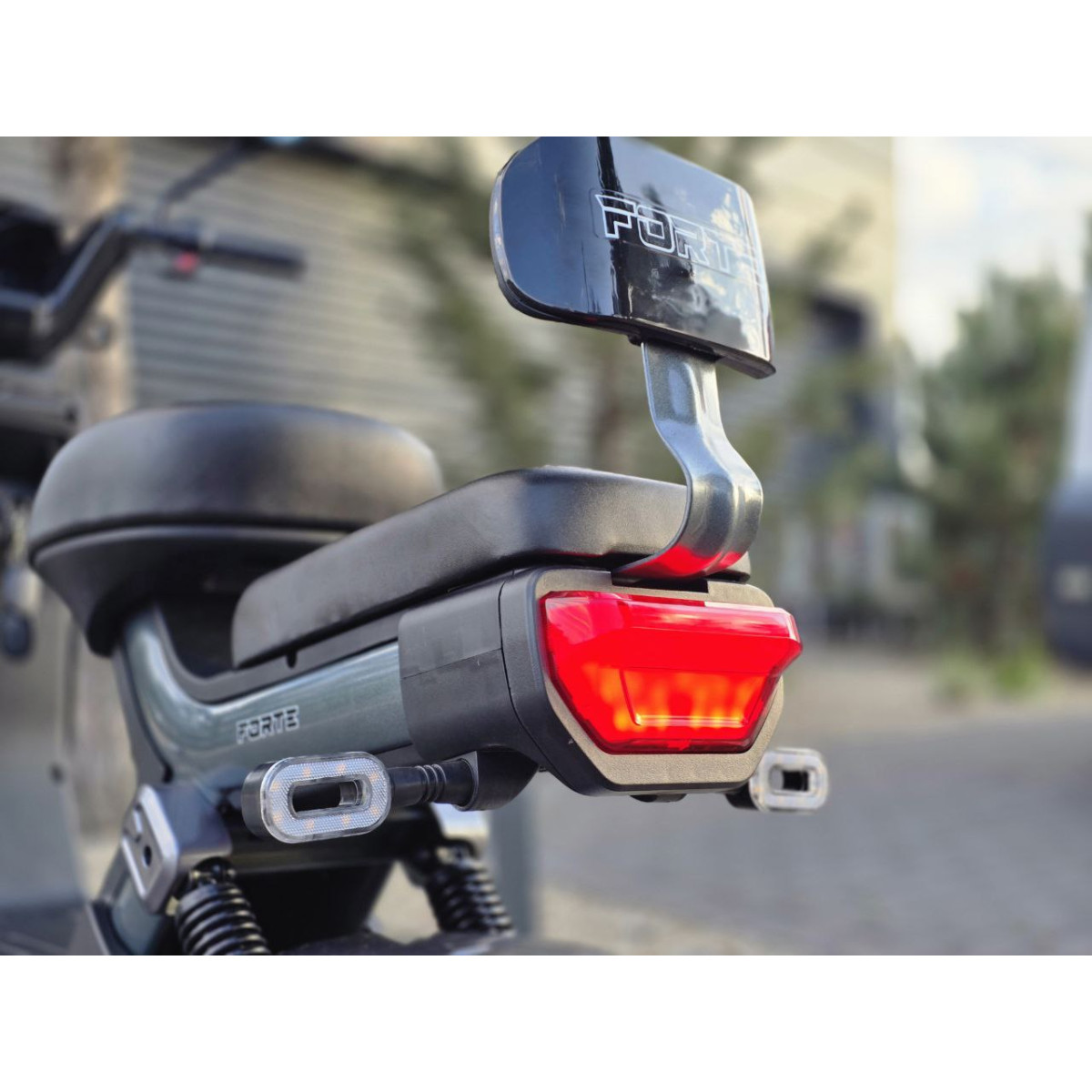 Велоскутер акумуляторний NIRO FORTE Сірий