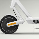 Самокат аккумуляторный Yadea Artist серый