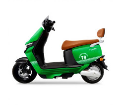 Скутер аккумуляторный FORTE AIRO Зеленый
