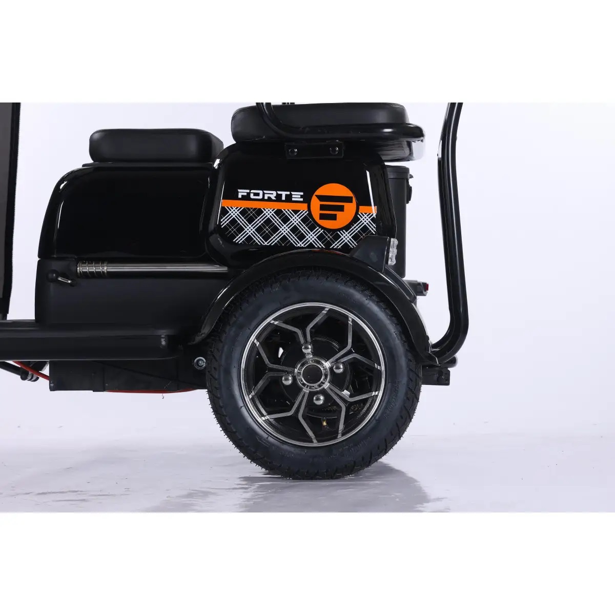 Трицикл аккумуляторный Forte TRINE-WN1072G Черный