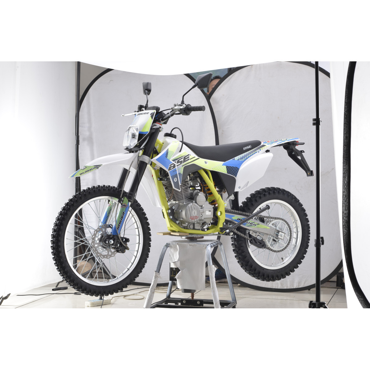 Мотоцикл BSE J3D ENDURO