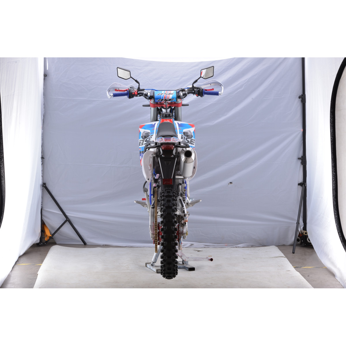 Мотоцикл BSE M250 ENDURO