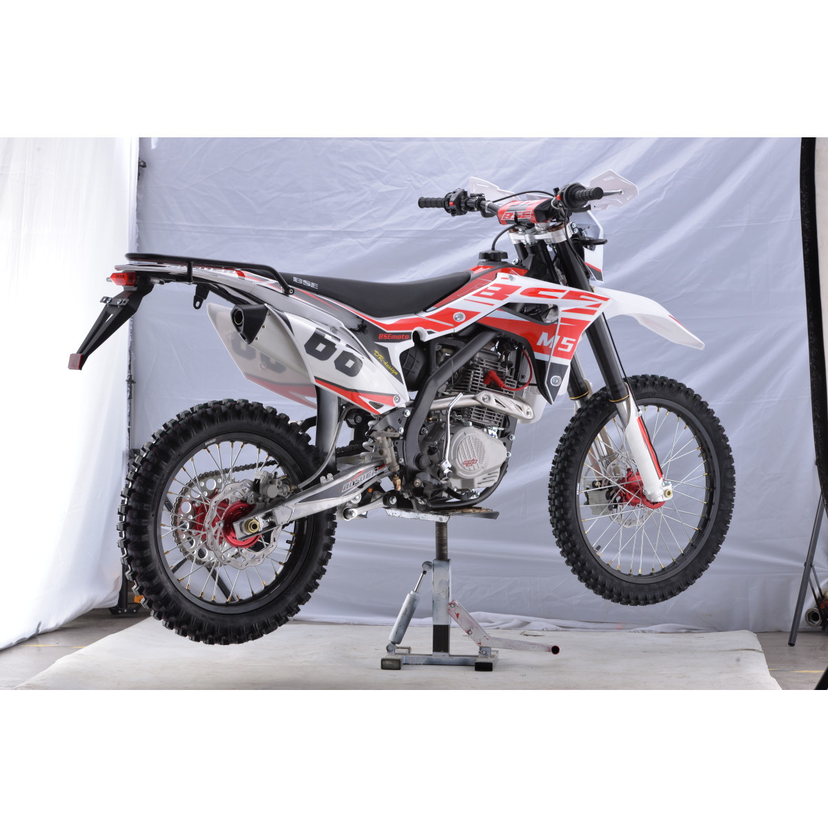 Мотоцикл BSE М5