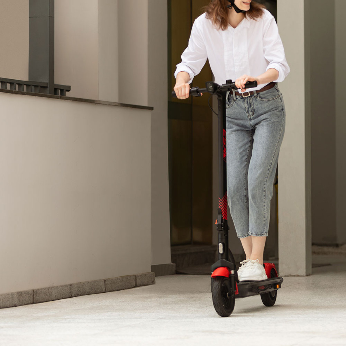 Аккумуляторный самокат YADEA KS3 черно-красный, 500Вт