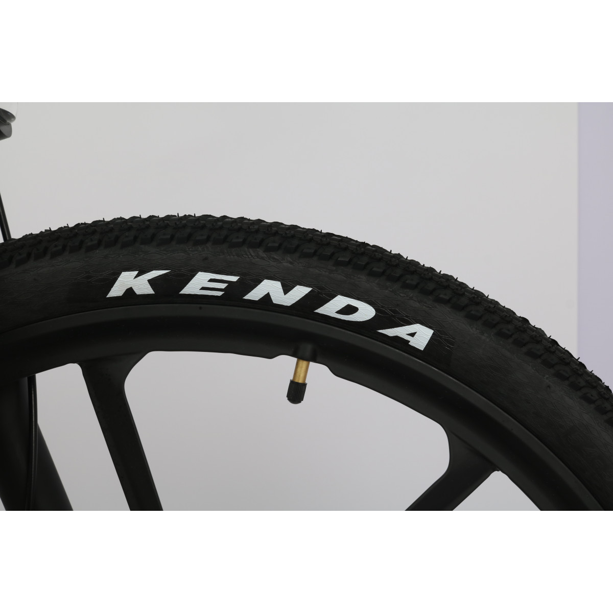 Велосипед акумуляторний Forte Matrix 18"/27,5"350 Вт, чорно-червоний