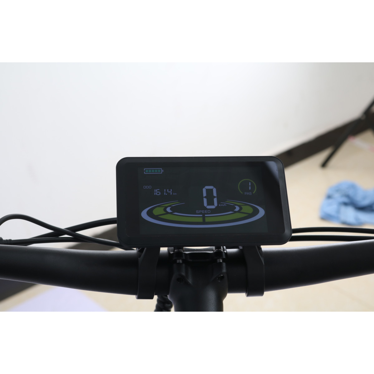 Велосипед акумуляторний Forte Matrix 18"/27,5"350 Вт, чорно-червоний