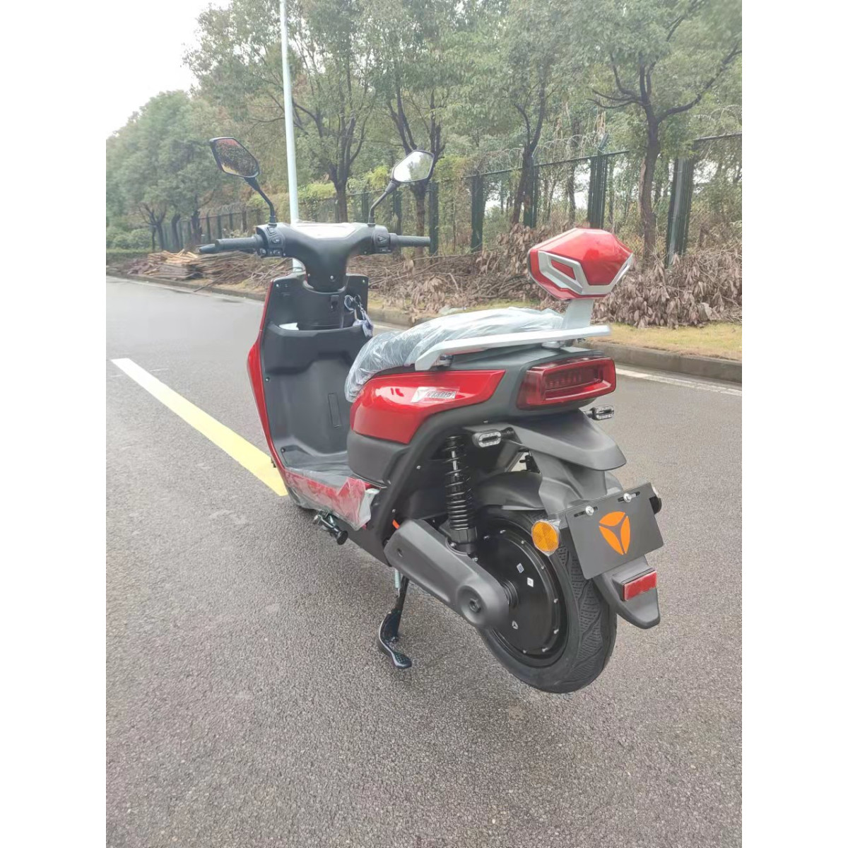 Електроскутер YADEA T9 червоний