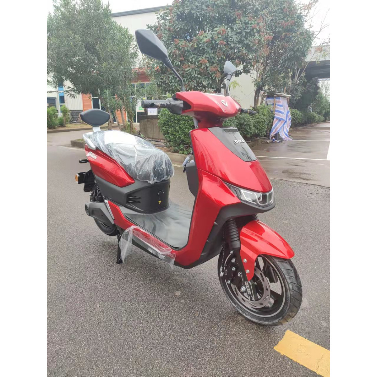 Електроскутер YADEA T9 червоний