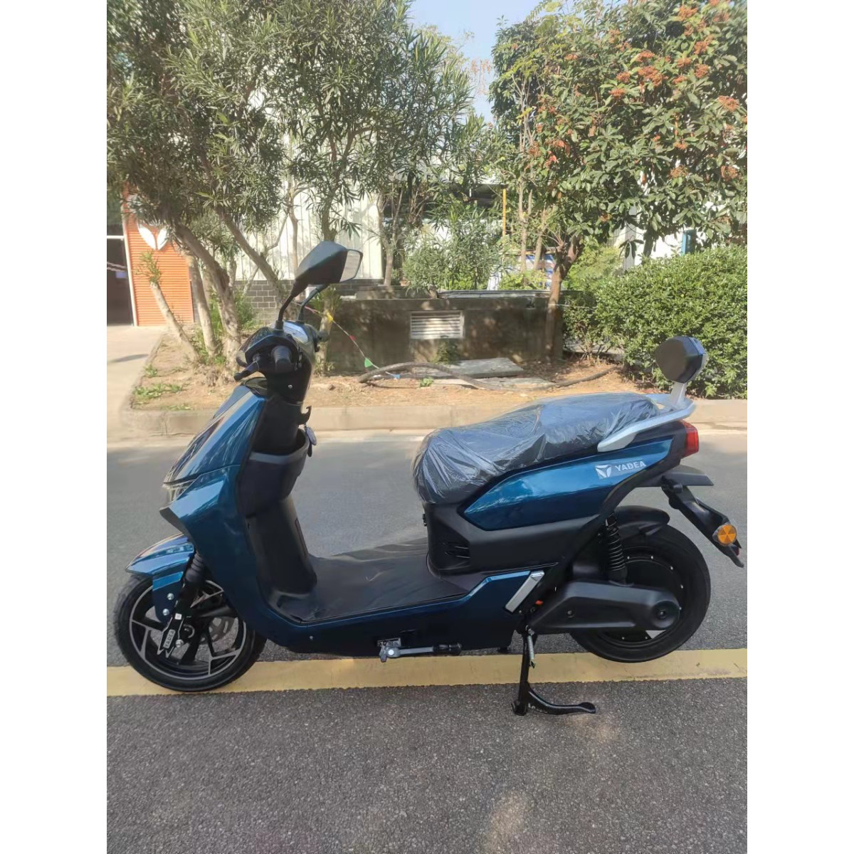 Електроскутер YADEA T9 синій