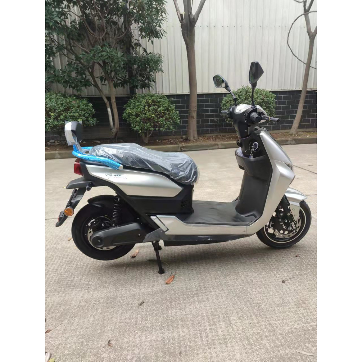 Електроскутер YADEA T9 сірий