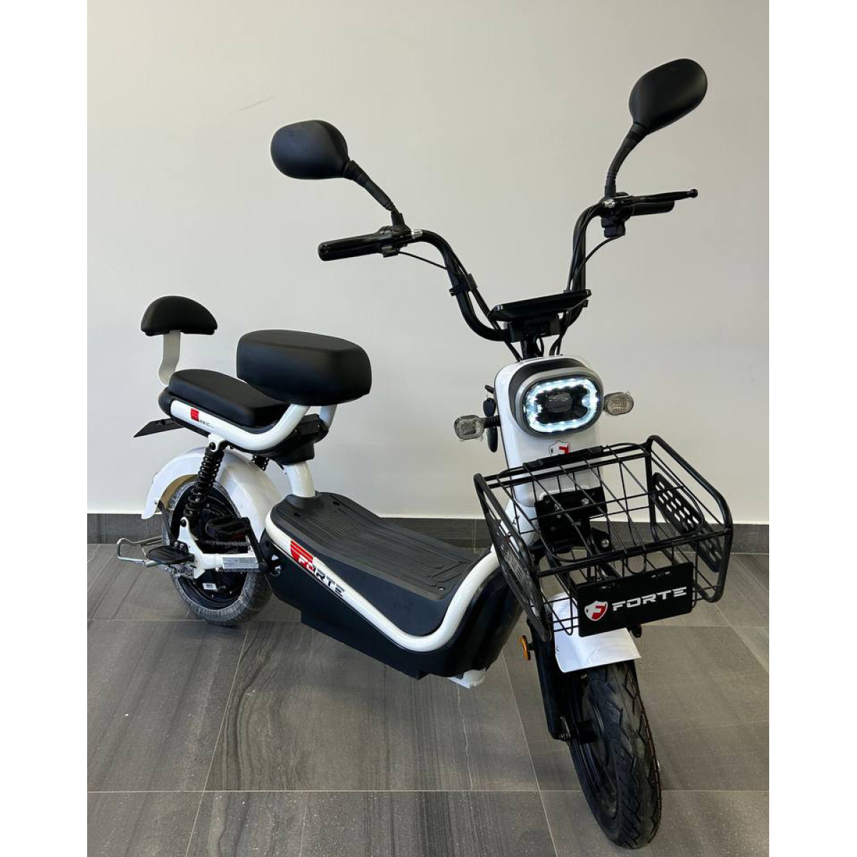 Велоскутер аккумуляторный FORTE WN500 белый