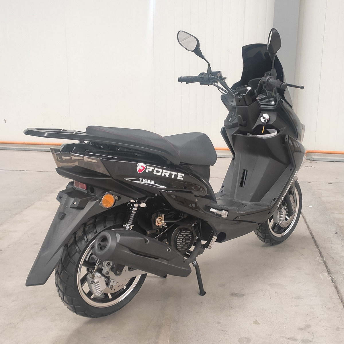 Скутер Forte Tiger 150 CC чорний