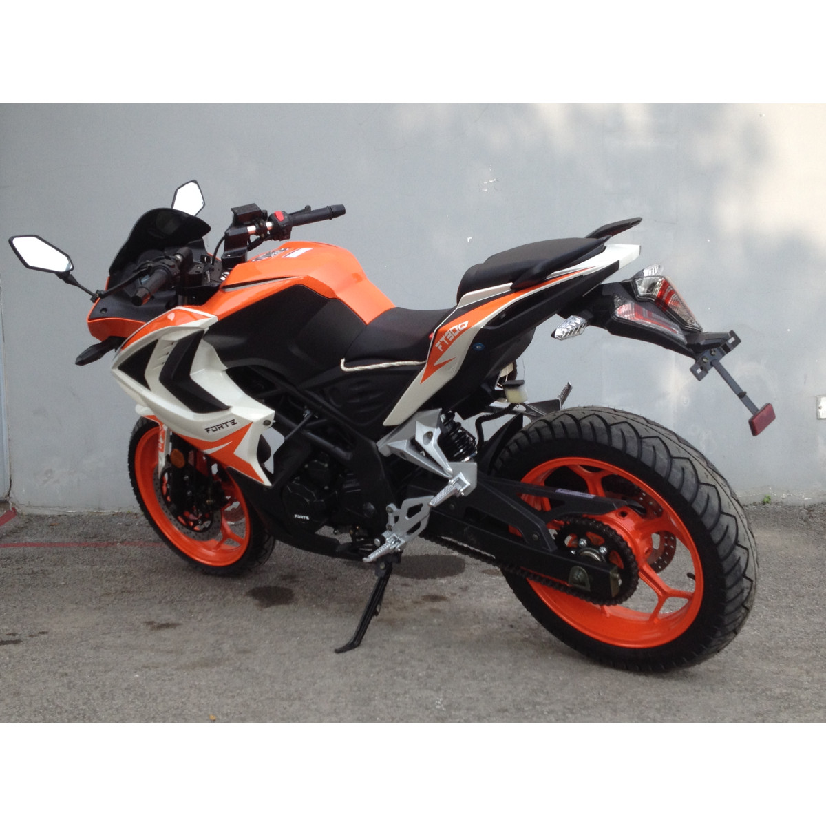 Мотоцикл FT300-R1 Forte помаранчево-білий