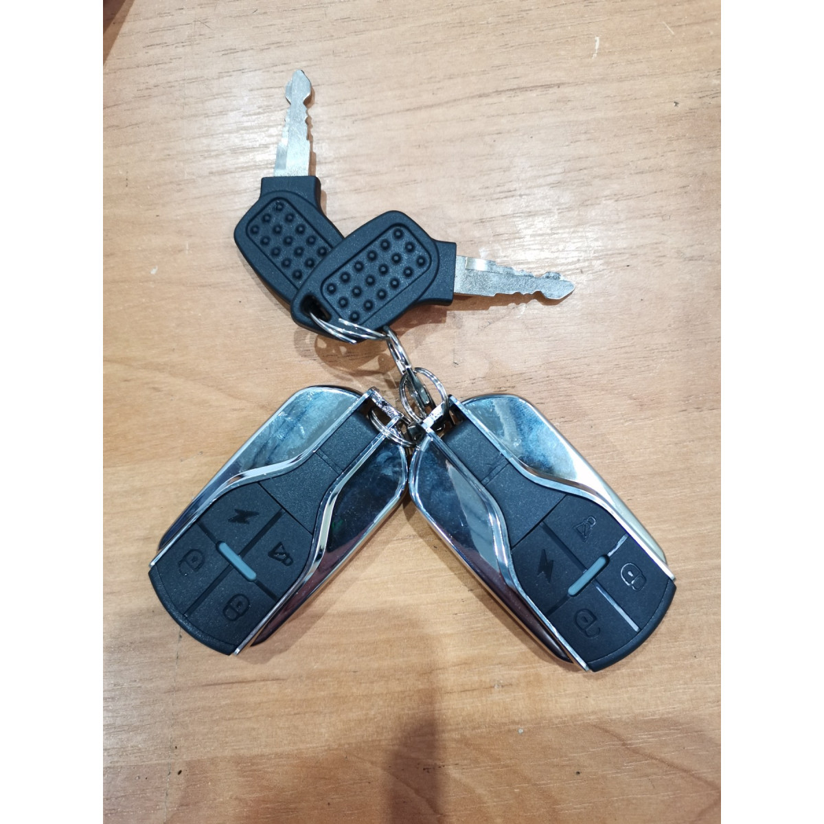 Квадроцикл акумуляторний FORTE ATV1000QB червоний