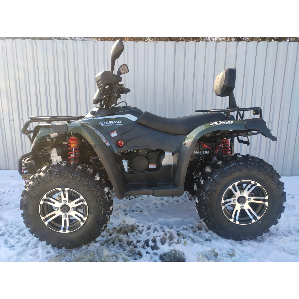 Квадроцикл Linhai LH400ATV-D красный