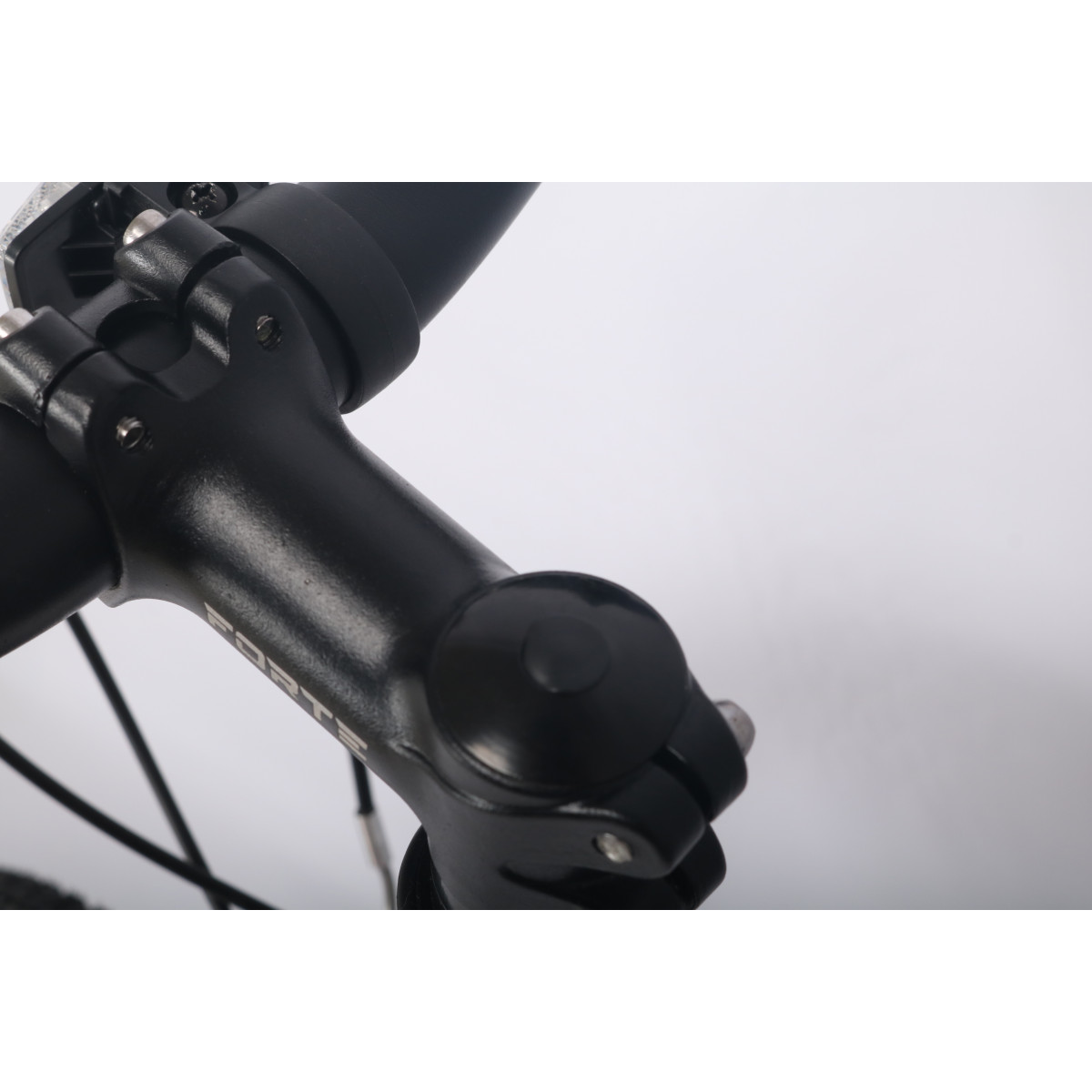 Велосипед Forte Aurora Women Bicycle МТВ 26"/15" біло-рожевий