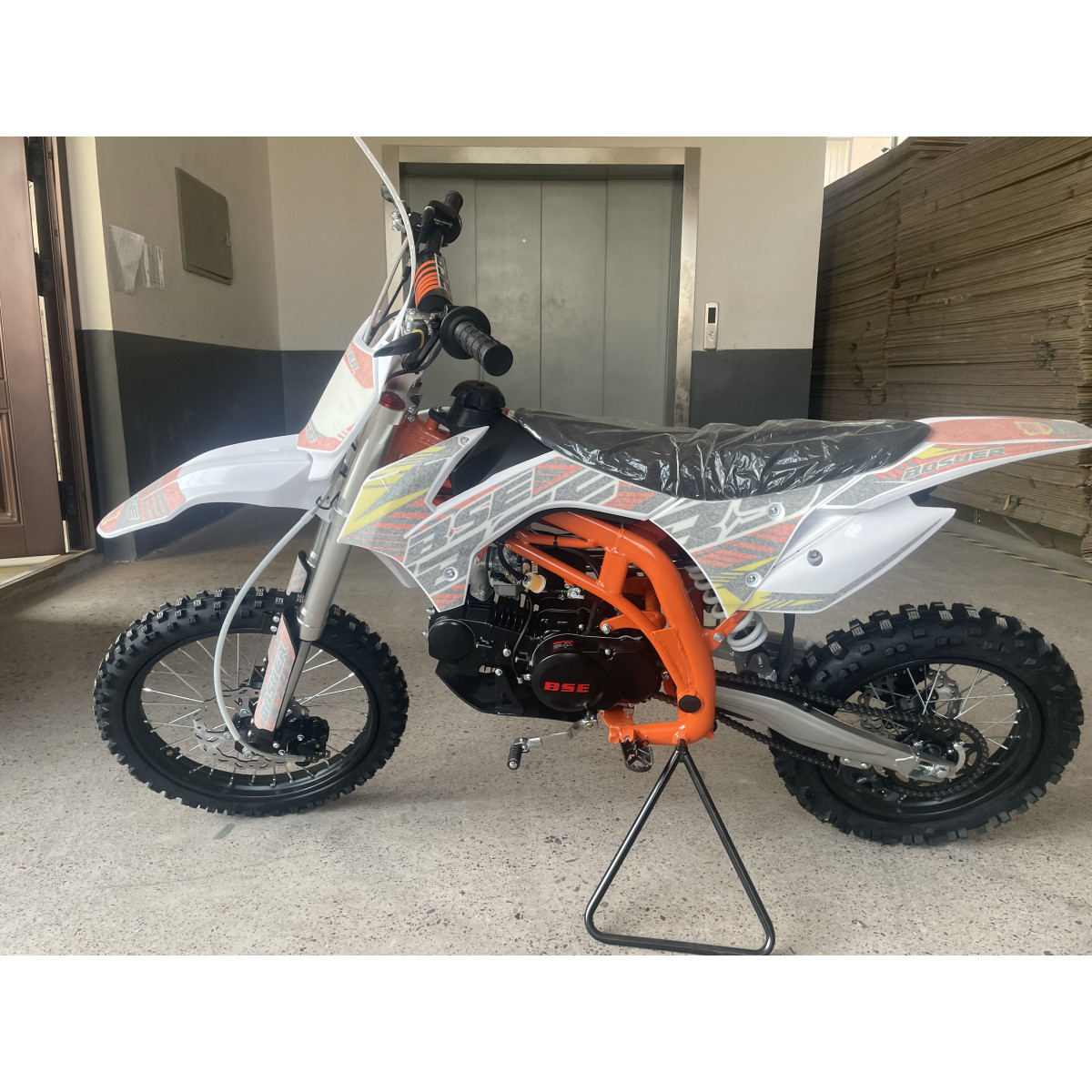 Мотоцикл BSE SP04 ENDURO