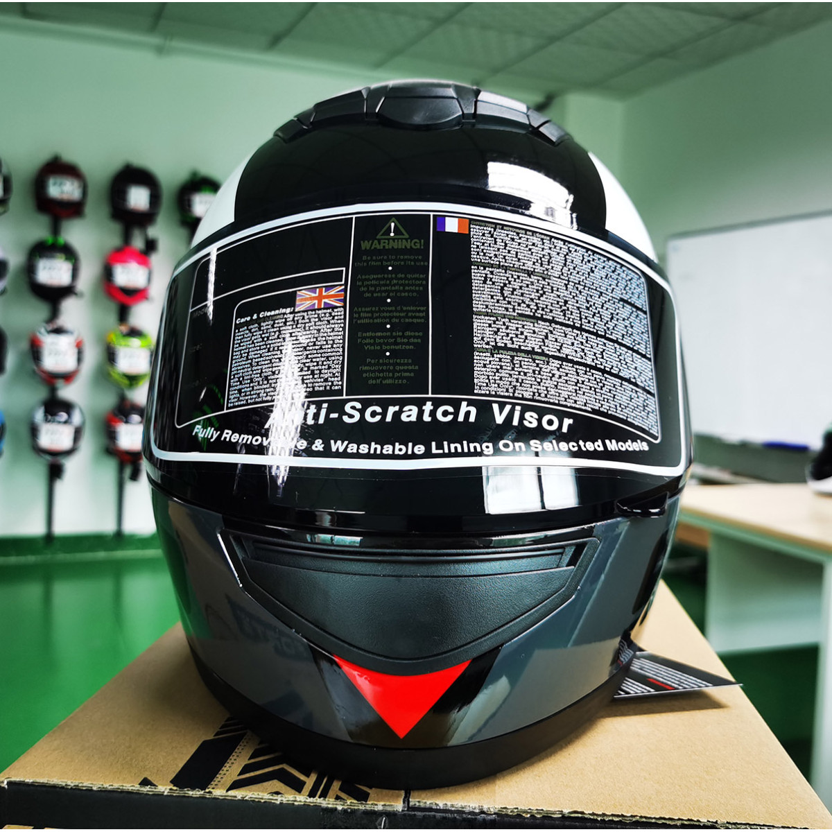 Мотошлем 902 Forte черно-белый, XL