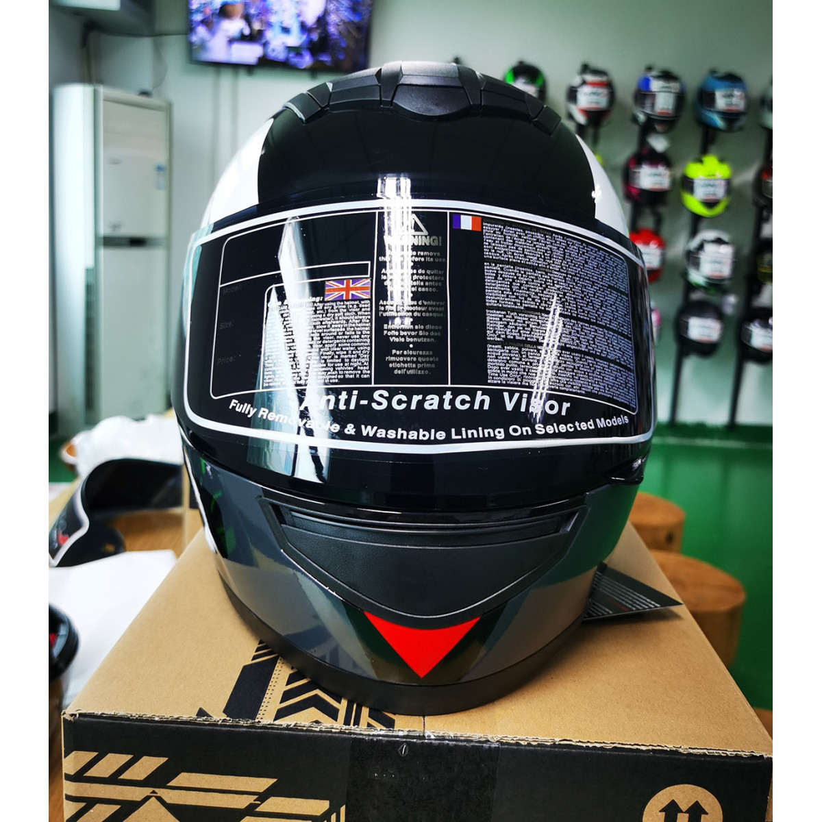 Мотошолом 902 Forte чорно-червоний, XL