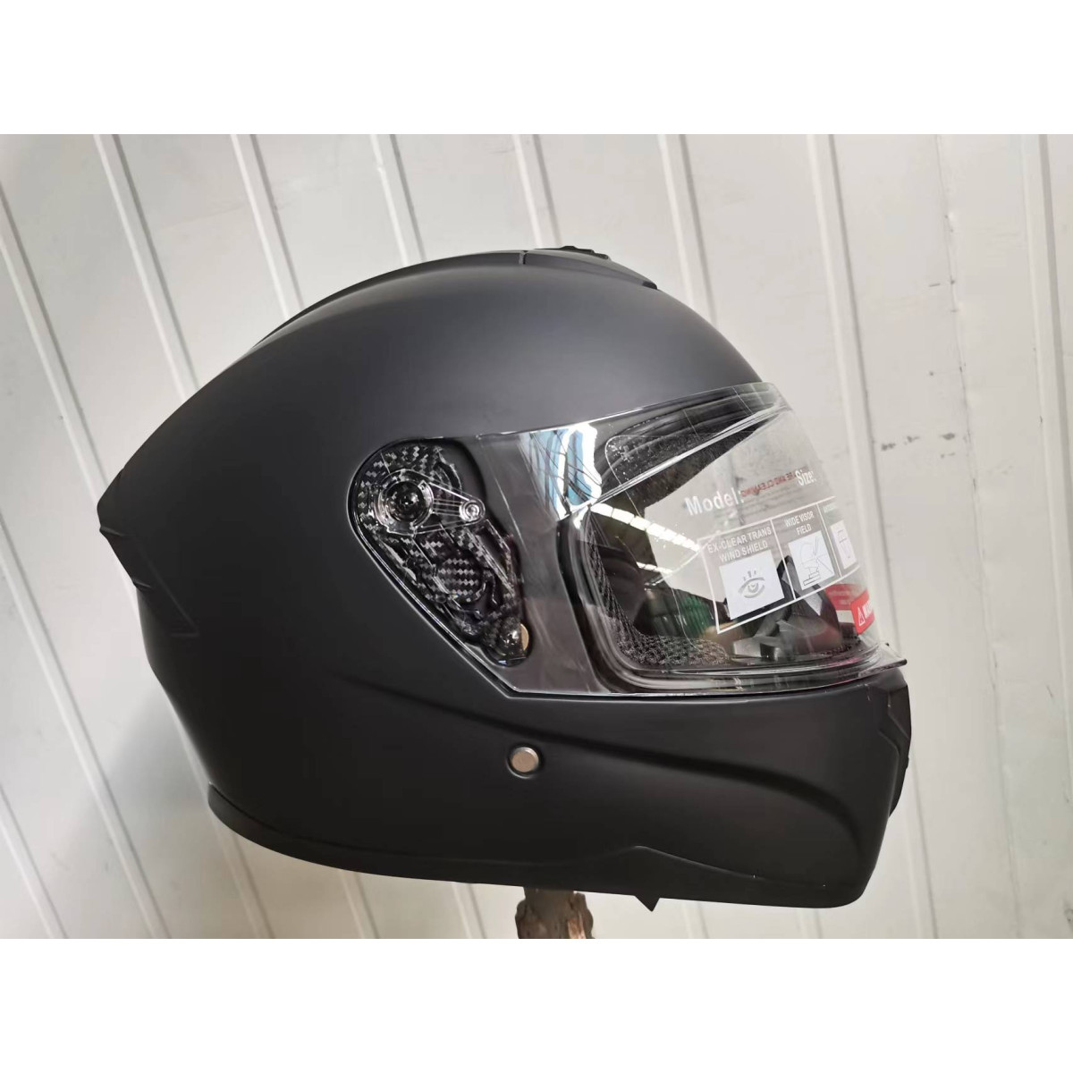 Мотошолом чорний FORTE M71, розмір L