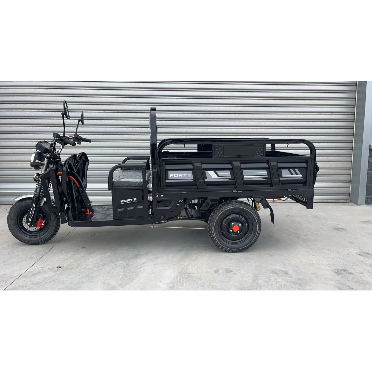 Грузовой электрический трицикл FORTE JH-1200 Черный