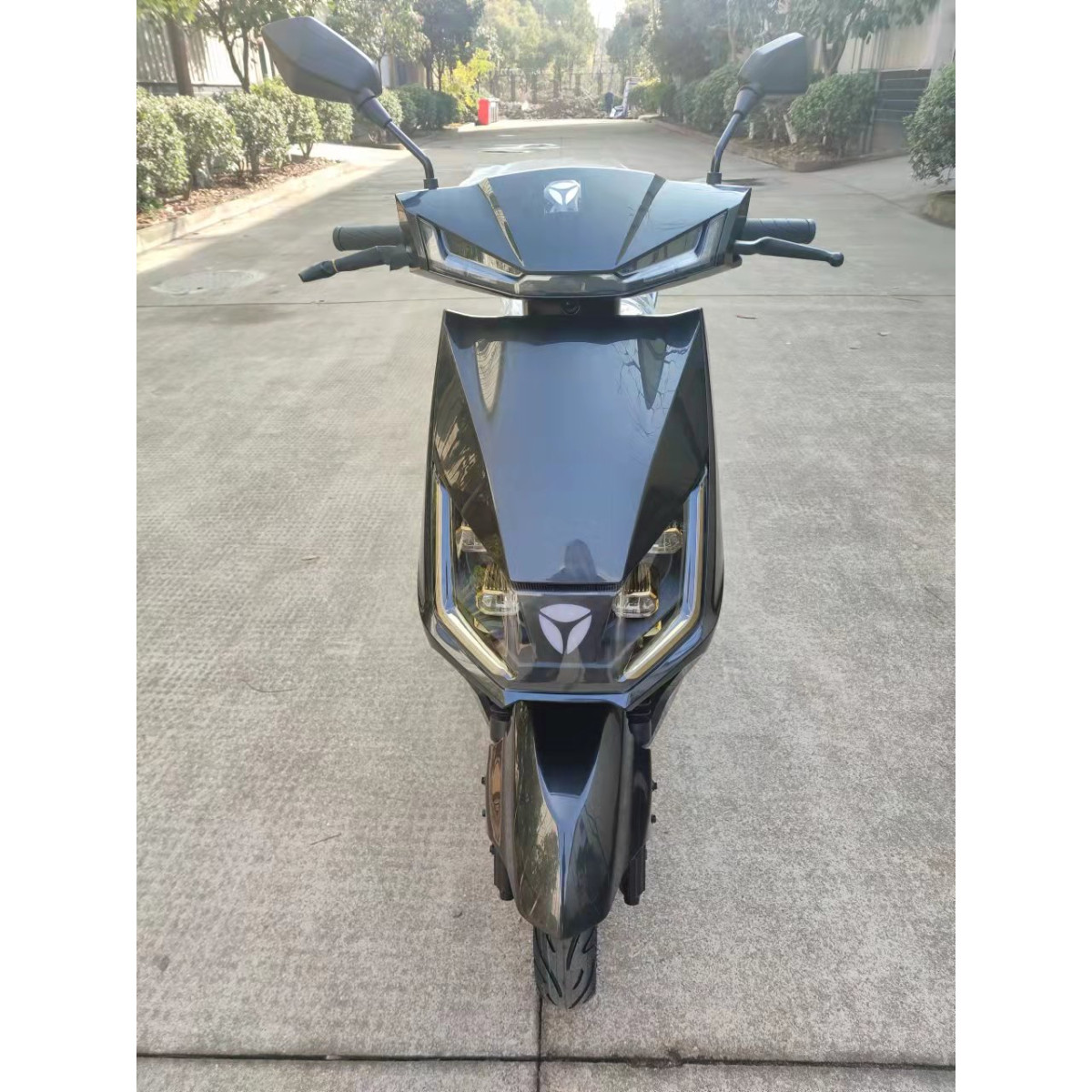 Электроскутер YADEA T5 черный